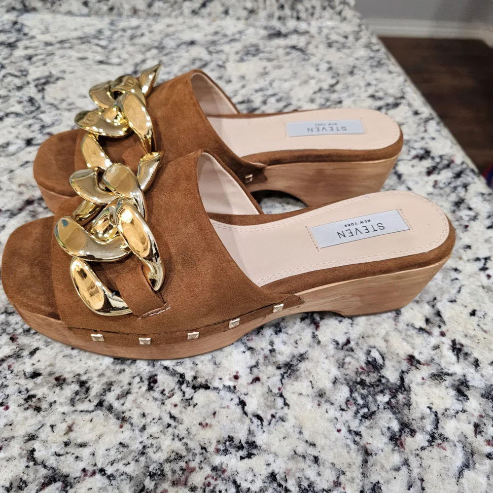 Gold Chain Brown Suede Mules Flat Sole - Picture 2 of 4